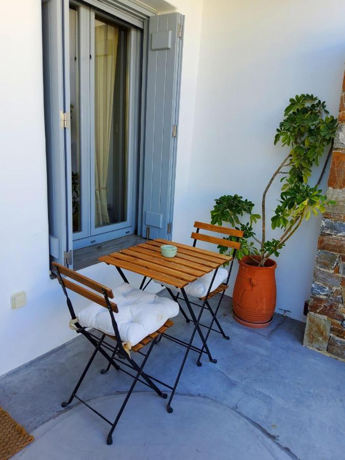Nefeli Apartment Livadi  Exterior photo